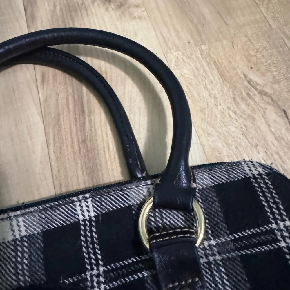 Vintage Tommy Hilfiger Purse
